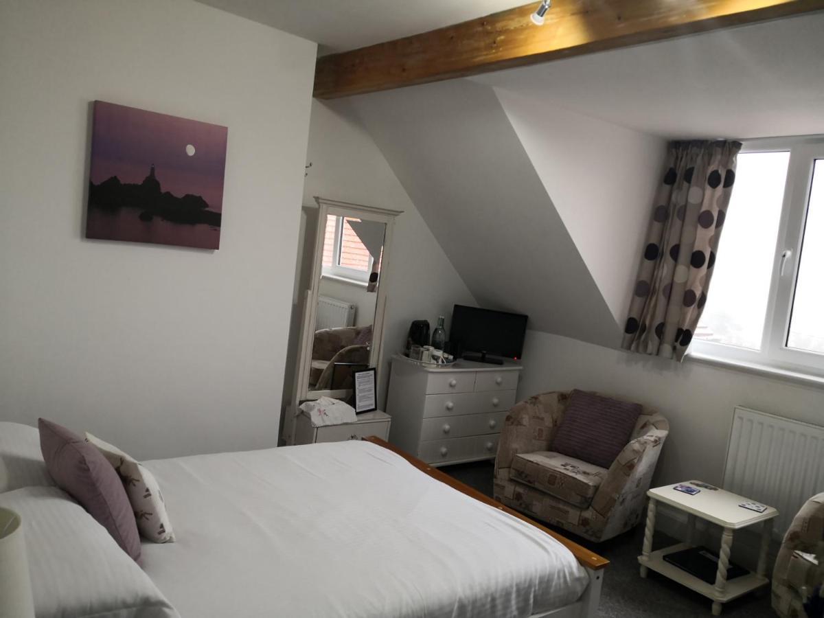 Sunset Guest House 헌스탠턴 외부 사진 A room at the Old Post Office